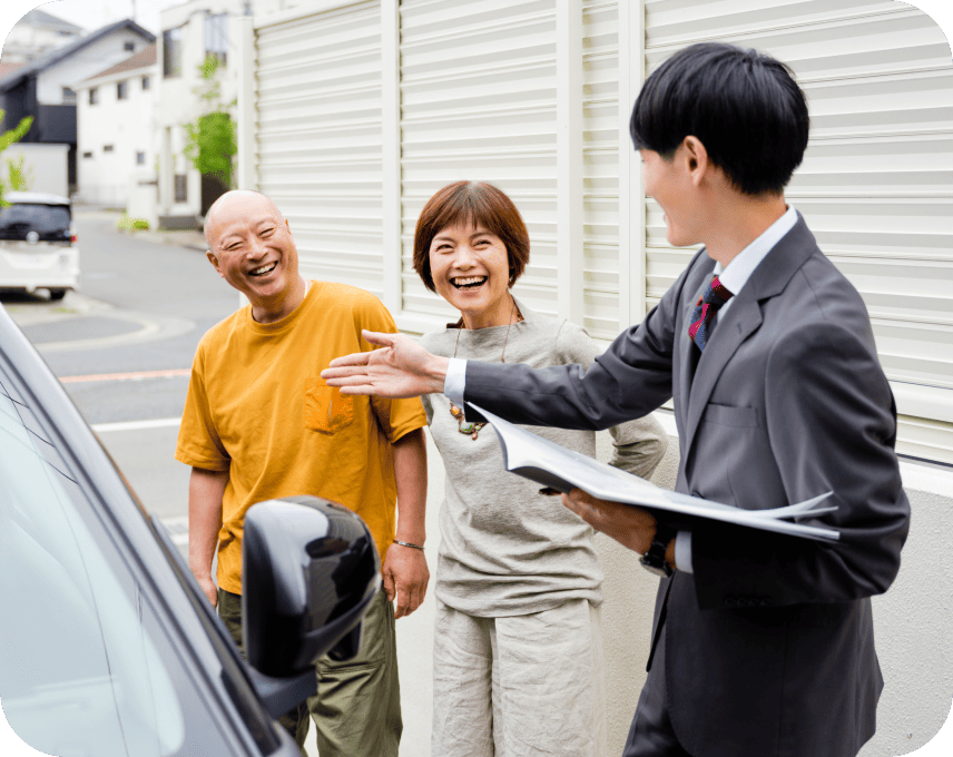 マイカーから顔出したシーン