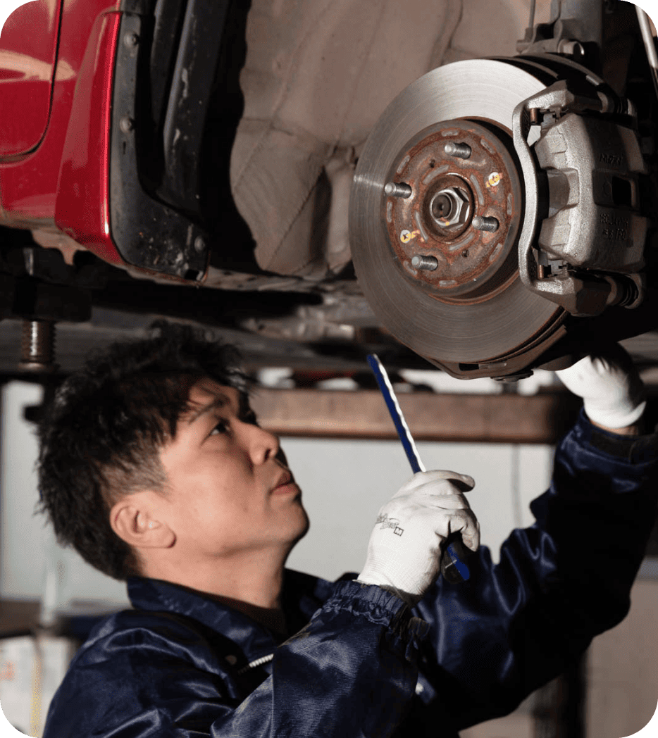 自動車整備風景